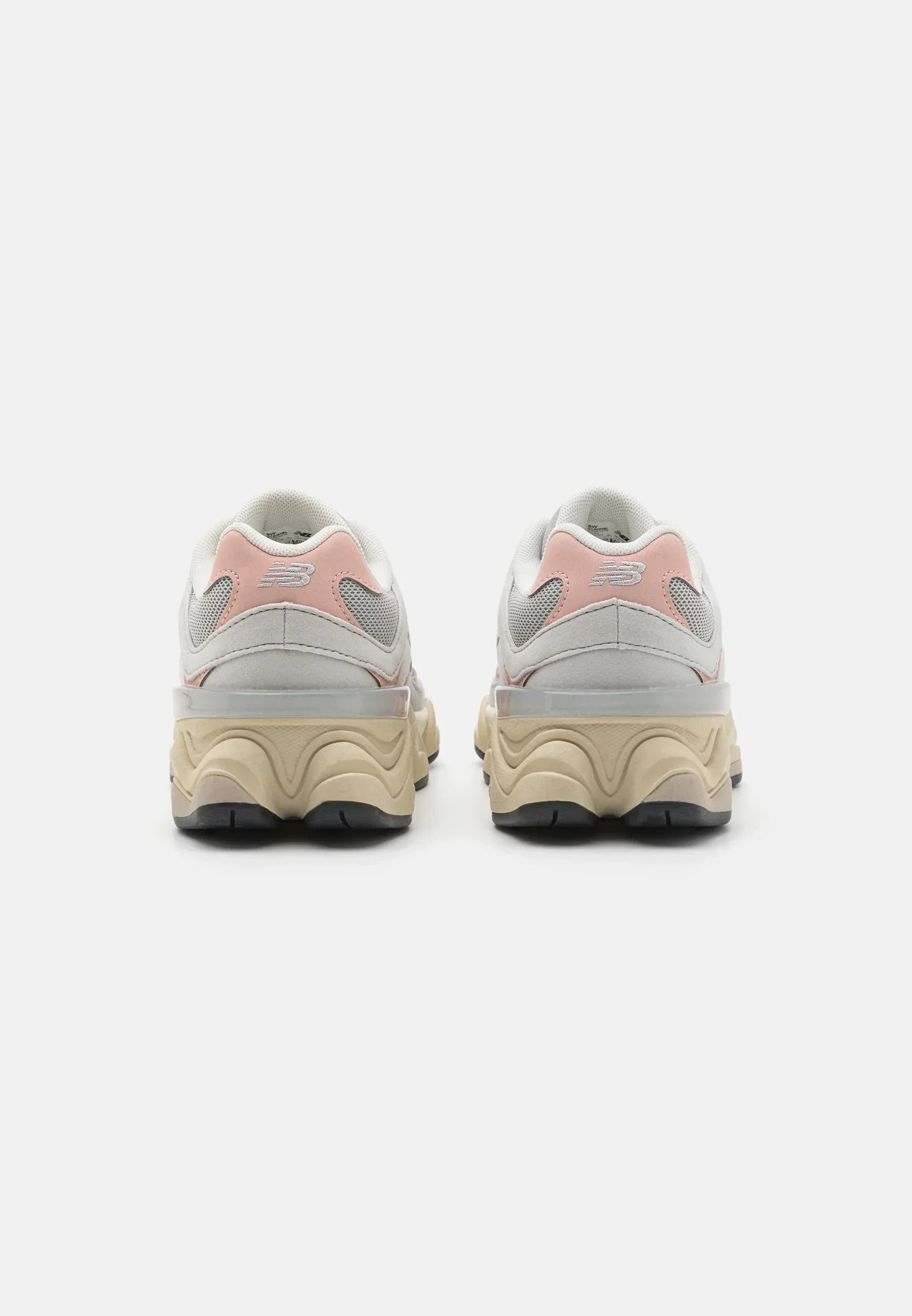 New Balance 9060 Grijs En Roze