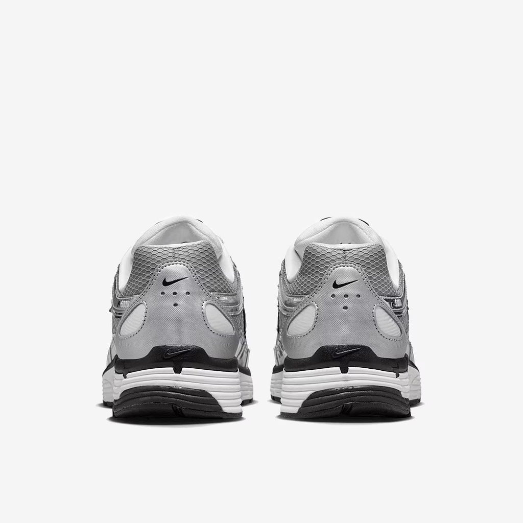 Nike P6000 Zilver