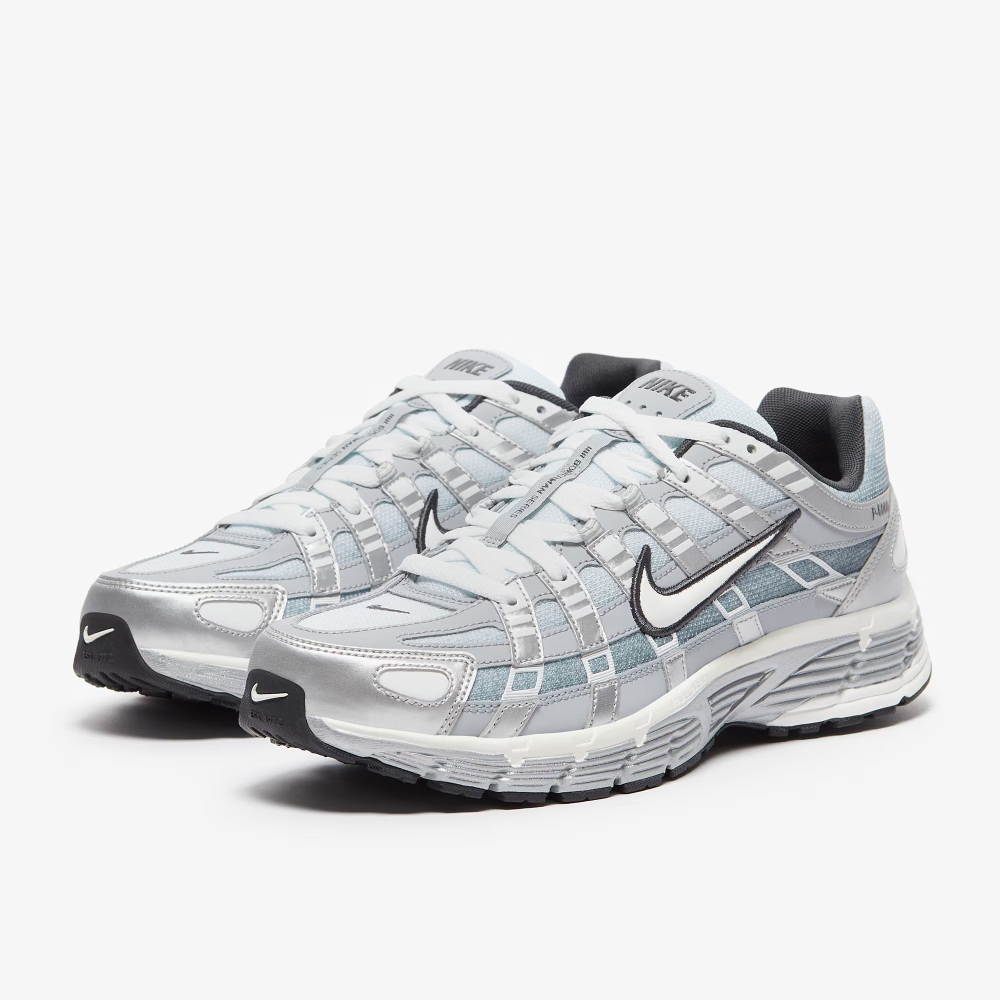 Nike P6000 Sommet En Grijs Loup