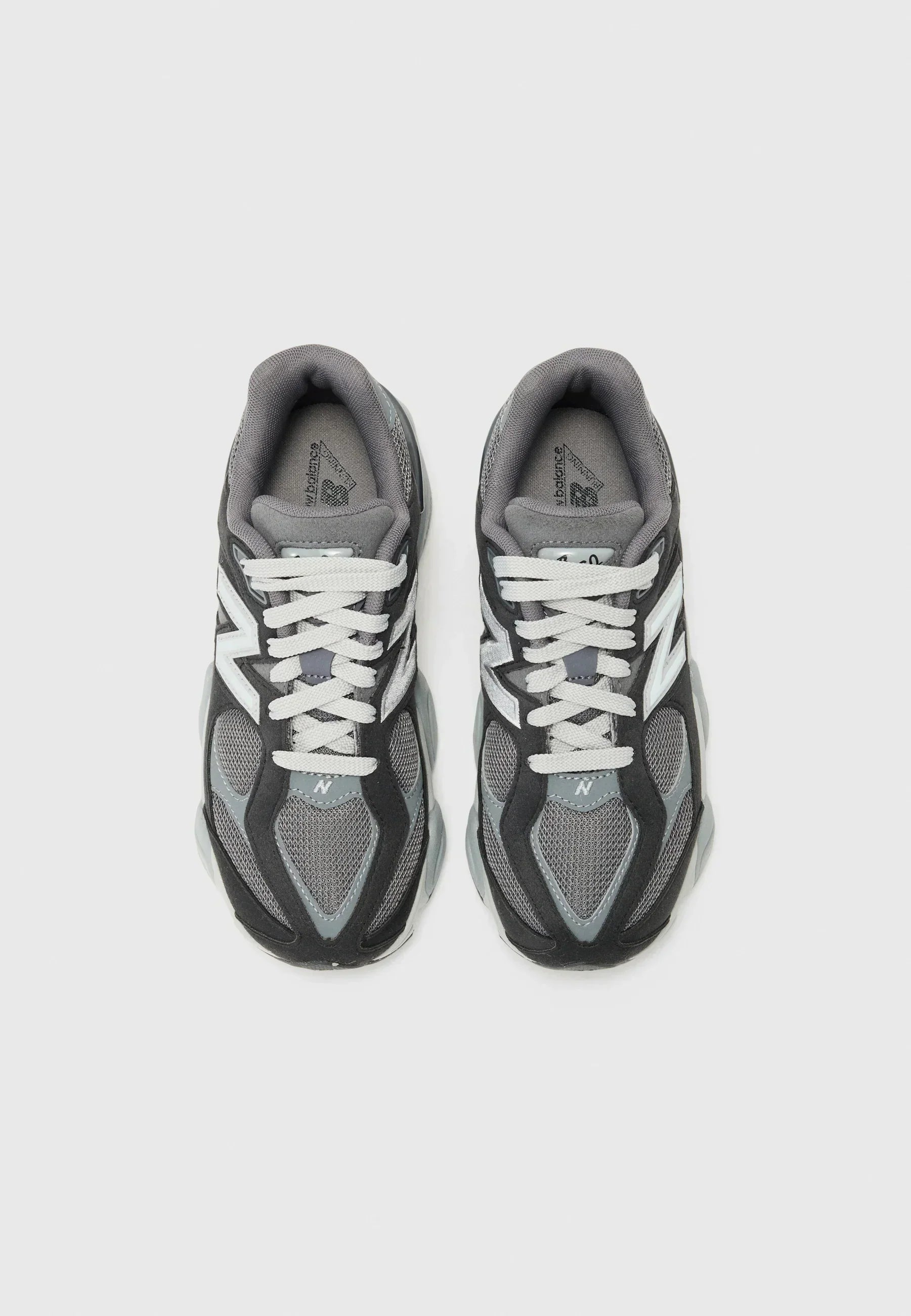 New Balance 9060 Grijs Léger