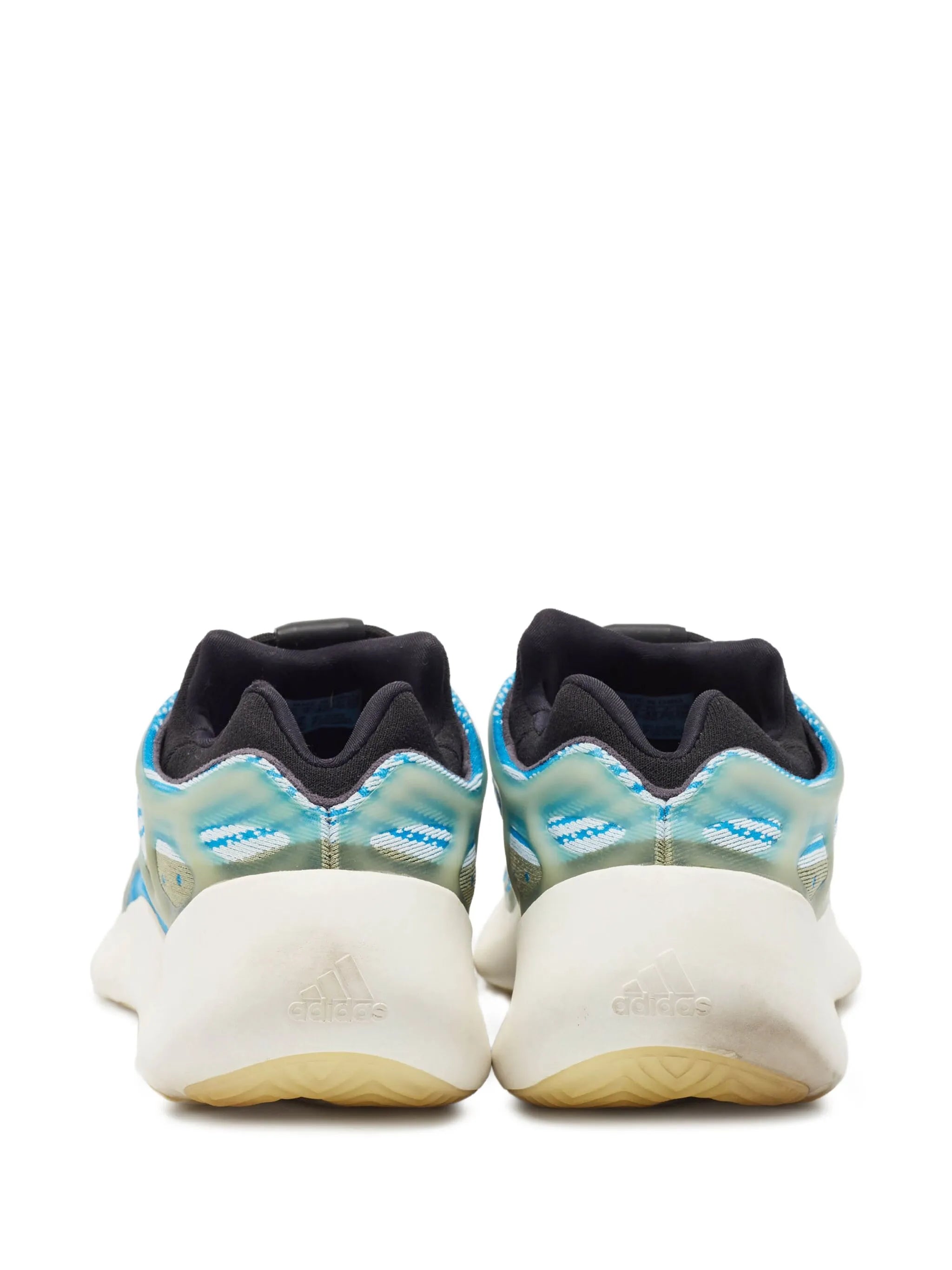 Yeezy Boost 700 Blauw