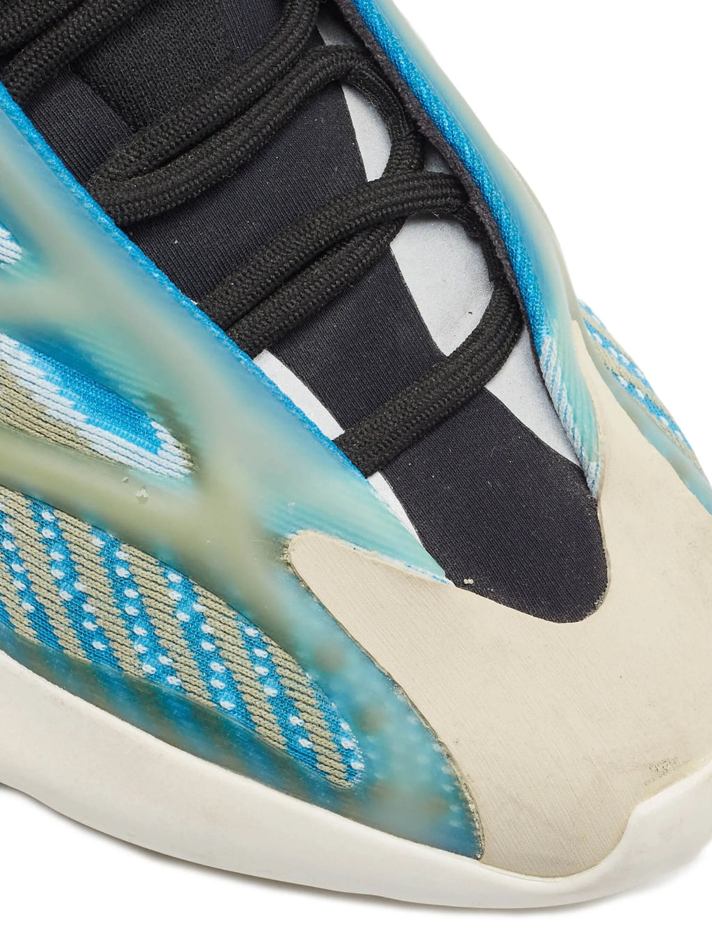 Yeezy Boost 700 Blauw