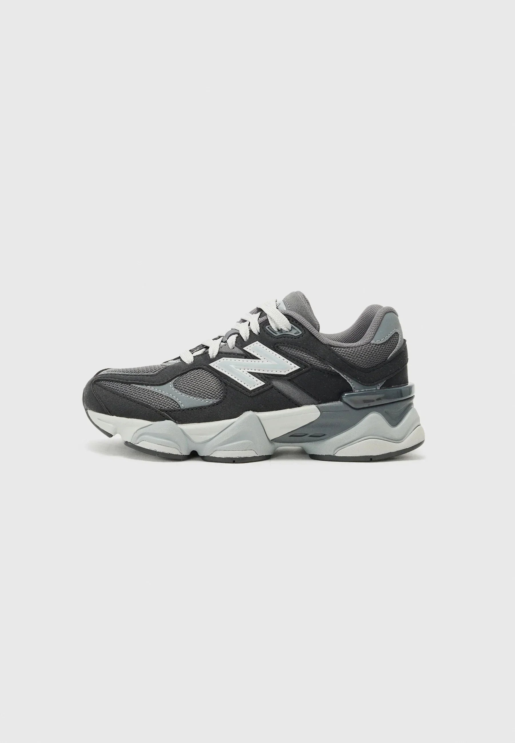 New Balance 9060 Grijs Léger