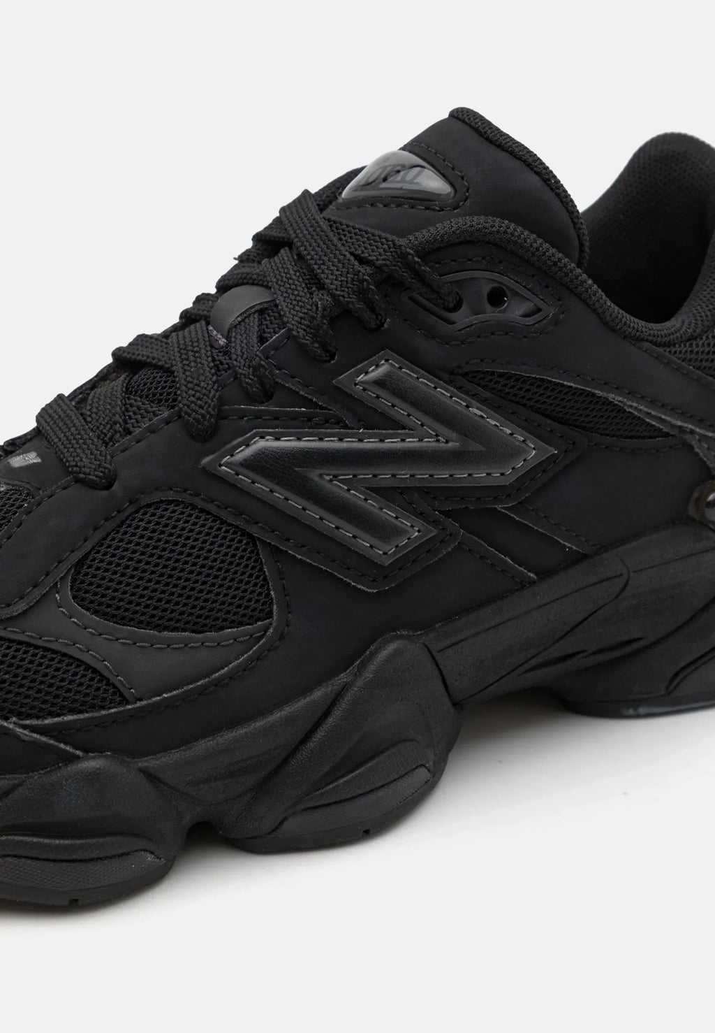 New Balance 9060 Full Zwart