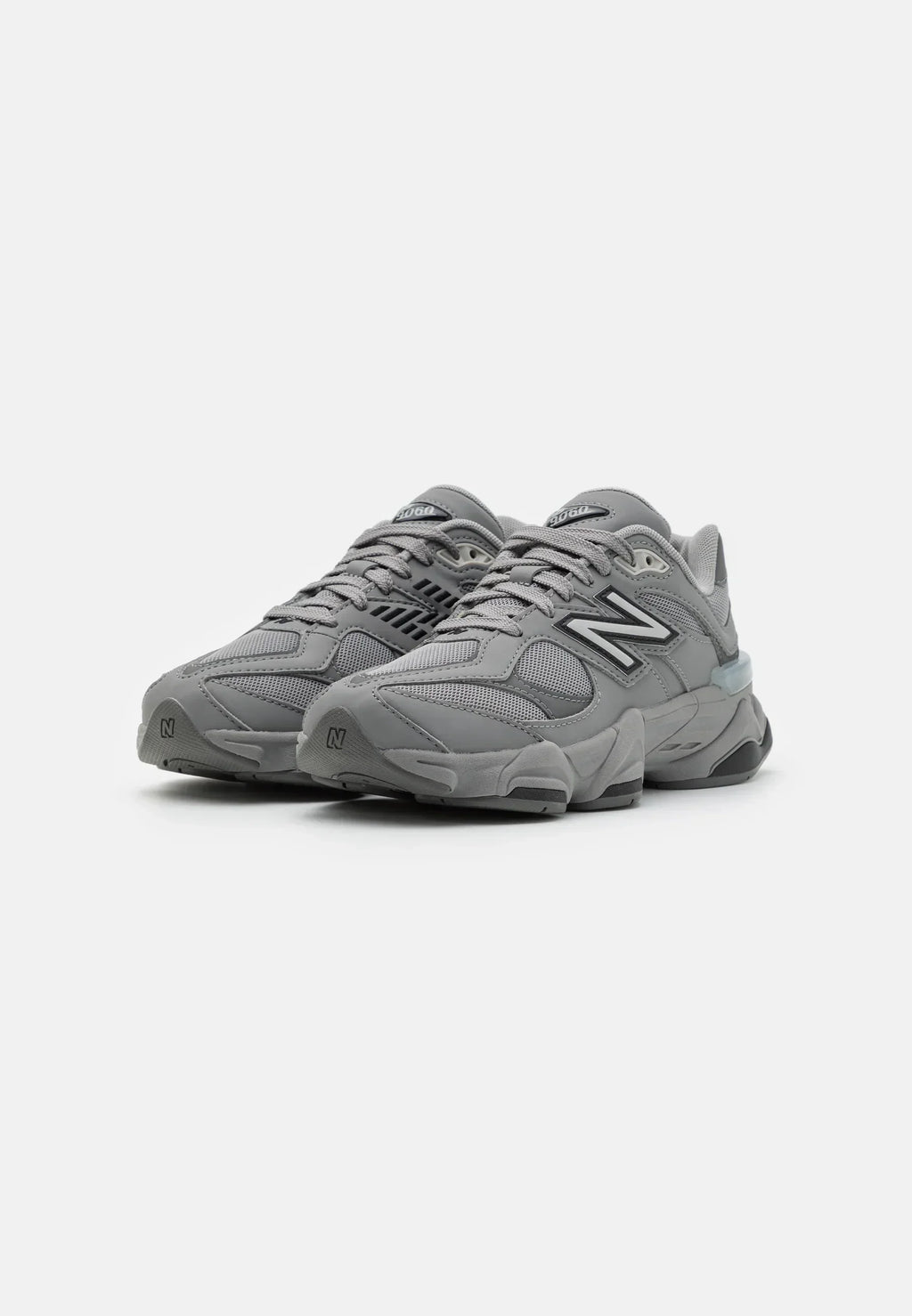 New Balance 9060 Grijs