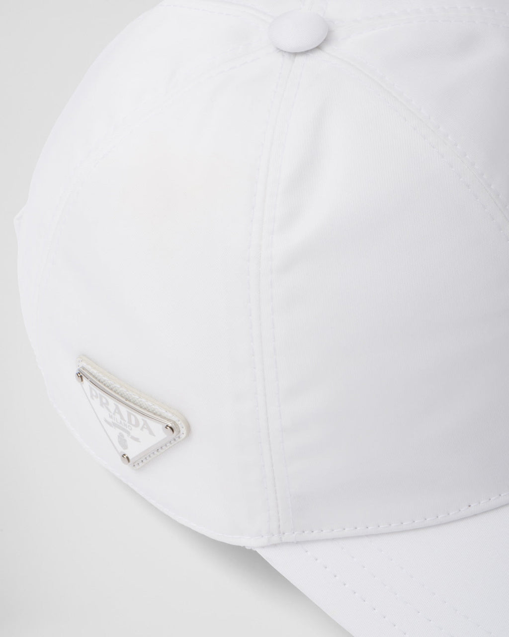 Pet van baseball in Re-Nylon Wit