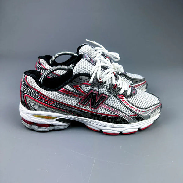 New Balance 740 Rood