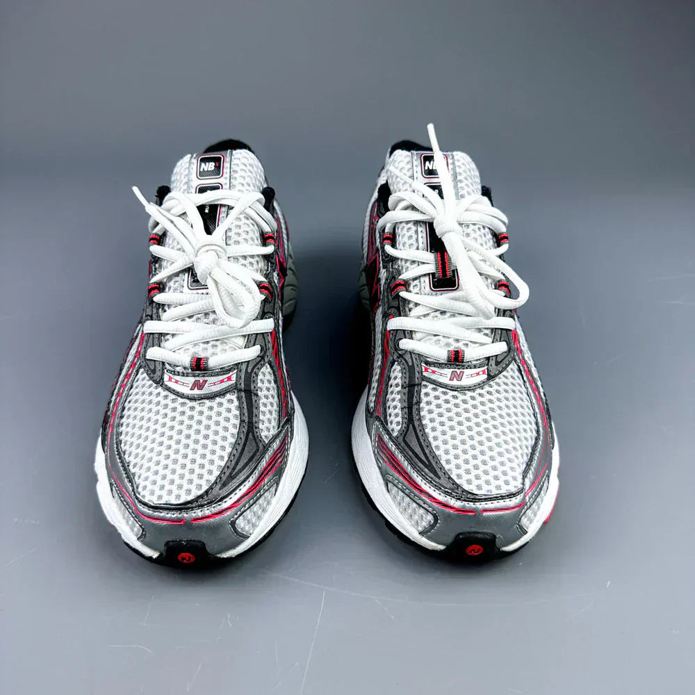 New Balance 740 Rood