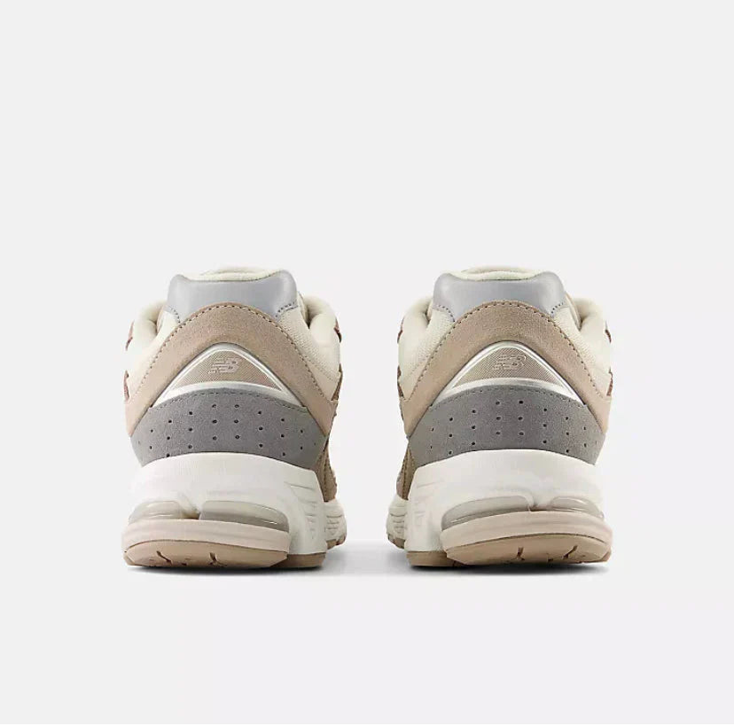 New Balance 2002R Protection Crème