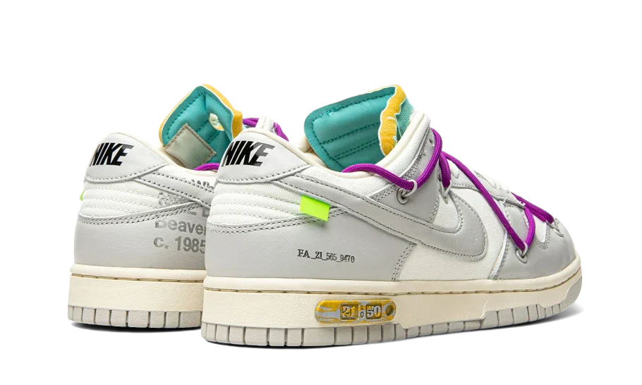 Nike® x Off-White® Dunk Laag lot 21