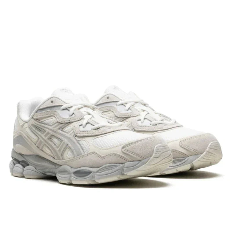 Asics Gel NYC Crème Grijs