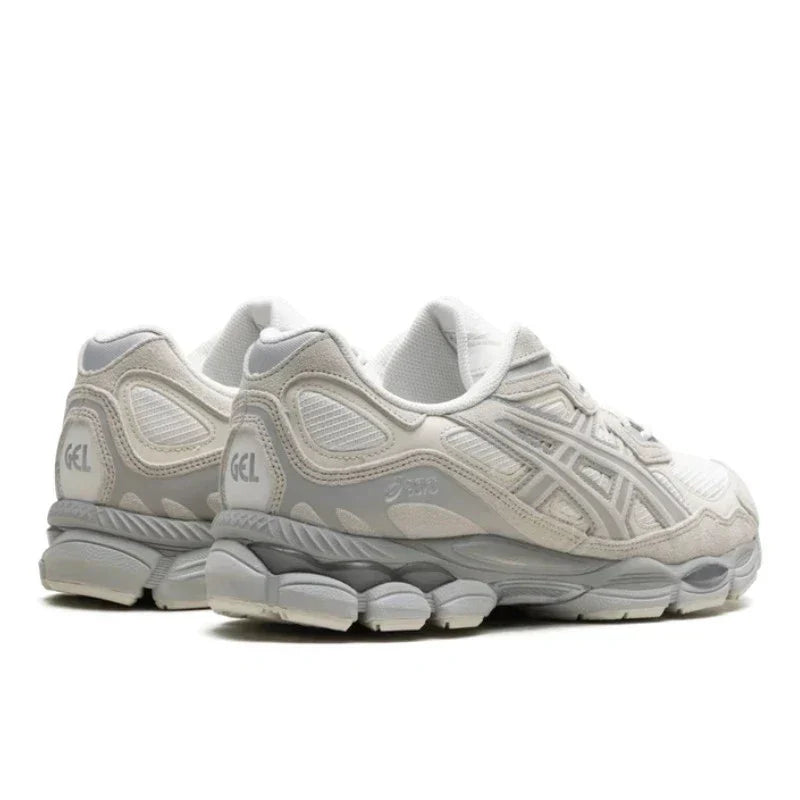 Asics Gel NYC Crème Grijs