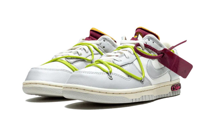 Nike® x Off-White® Dunk Laag lot 8