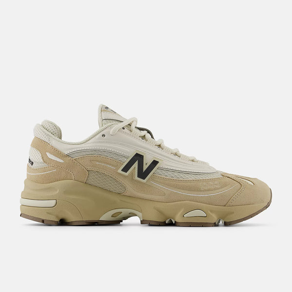New Balance 1000 Bruin Licht