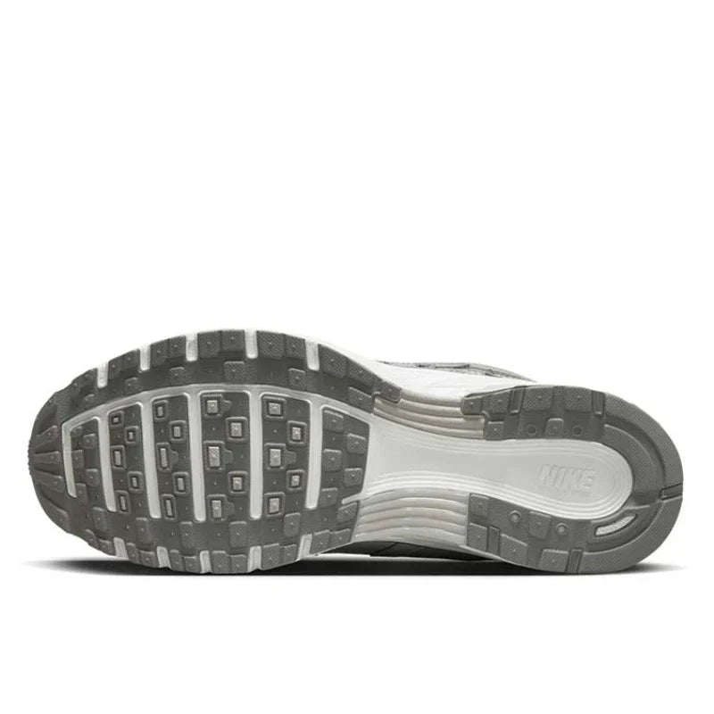Nike P6000 Grijs Licht