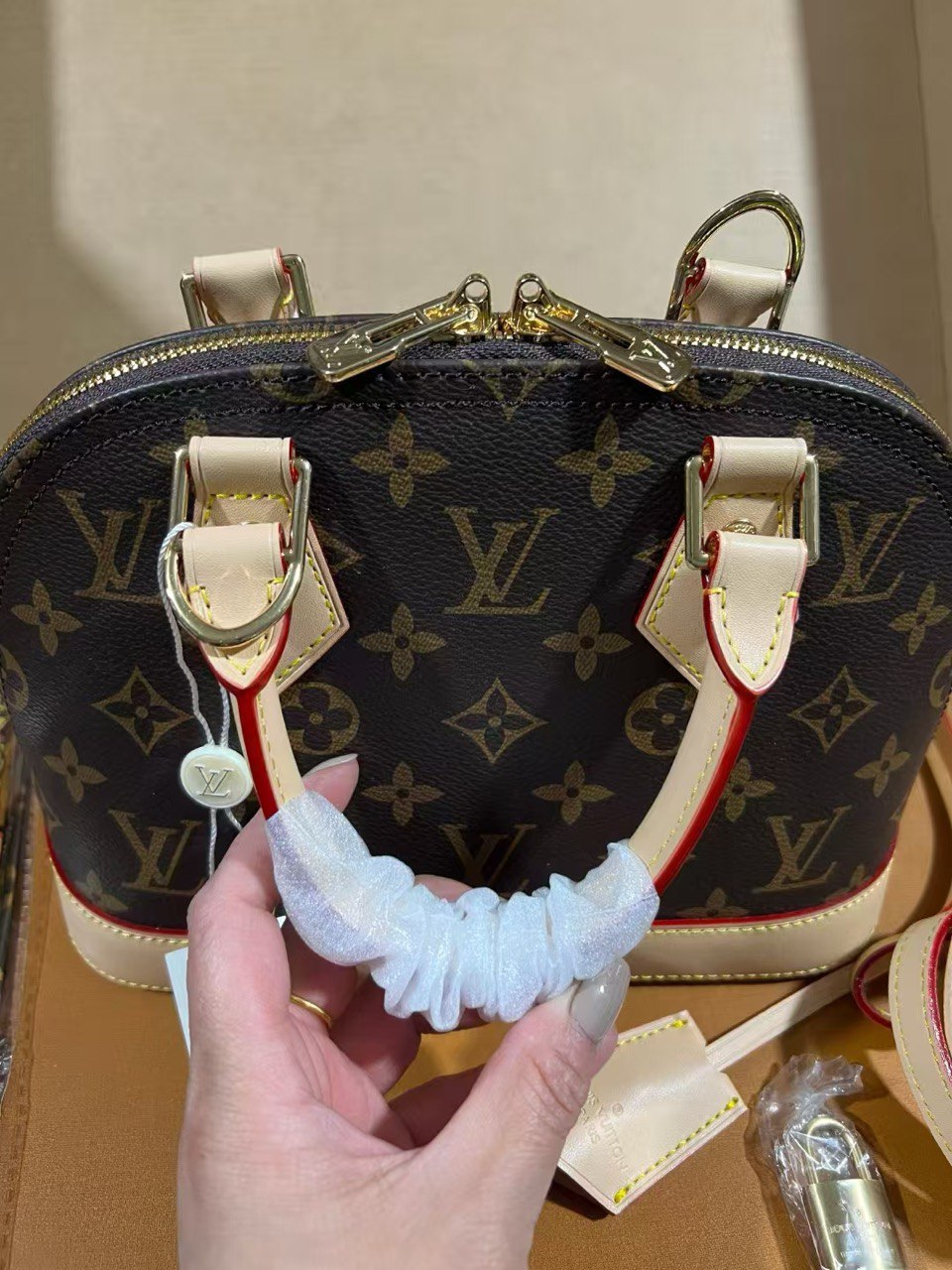 LV - Tas Alma BB NO