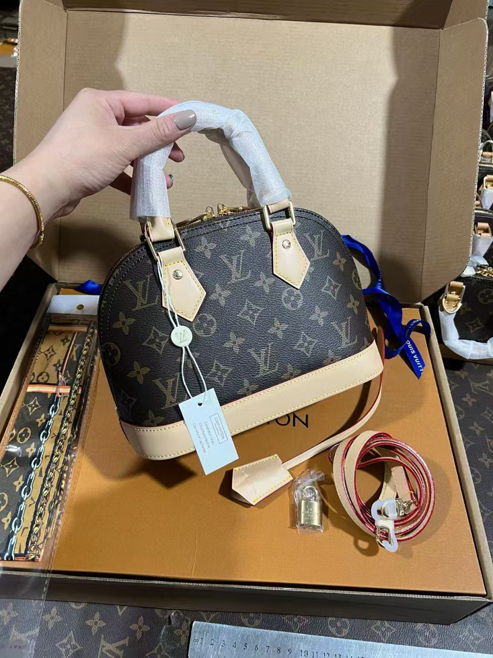 LV - Tas Alma BB NO