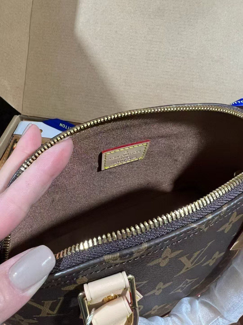 LV - Tas Alma BB NO
