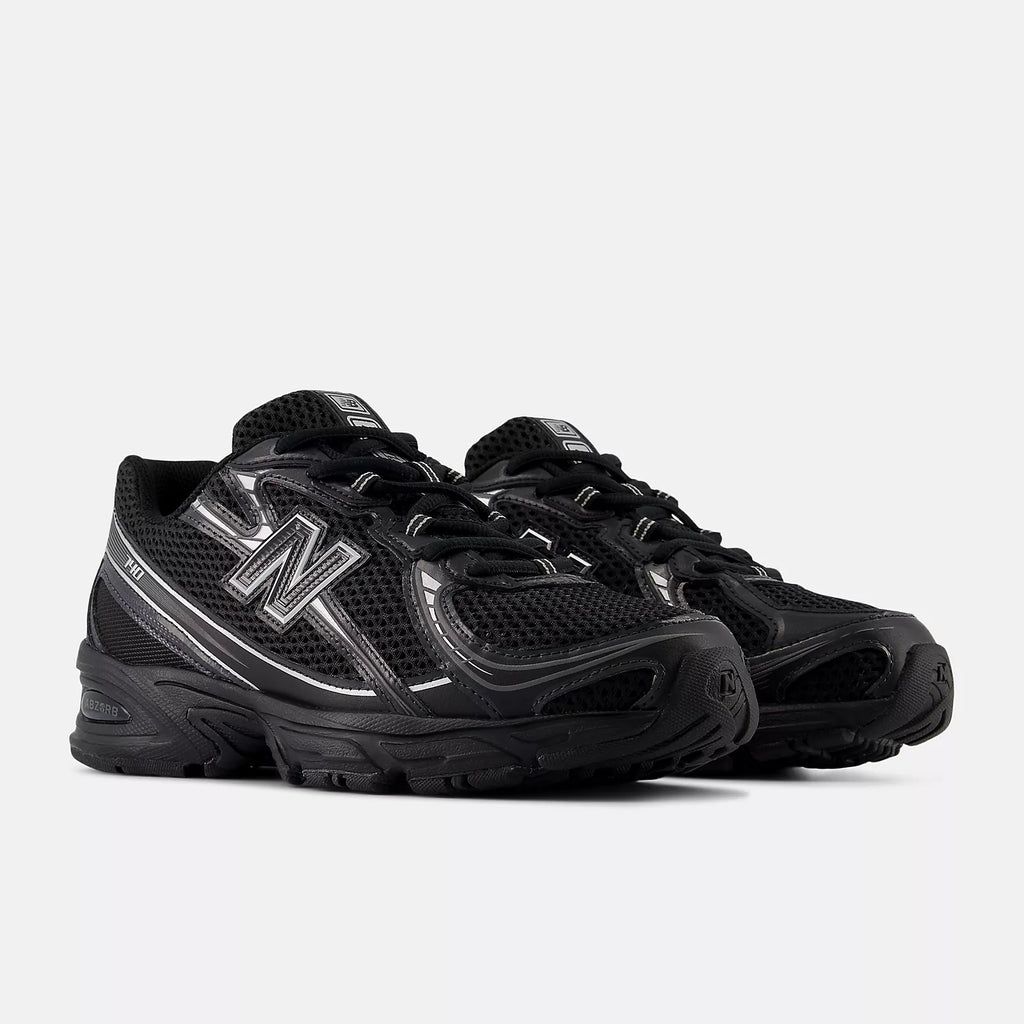 New Balance 740 Zwart