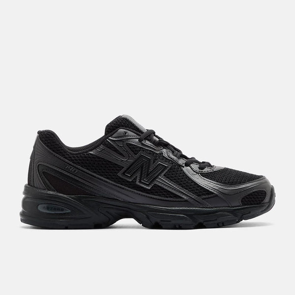 New Balance 740 Full Zwart