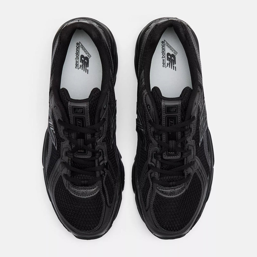 New Balance 740 Full Zwart