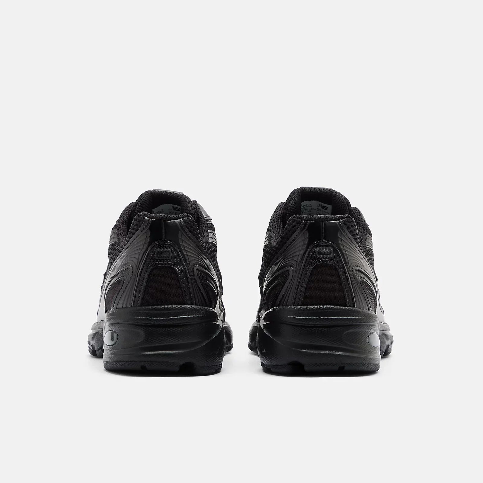 New Balance 740 Full Zwart
